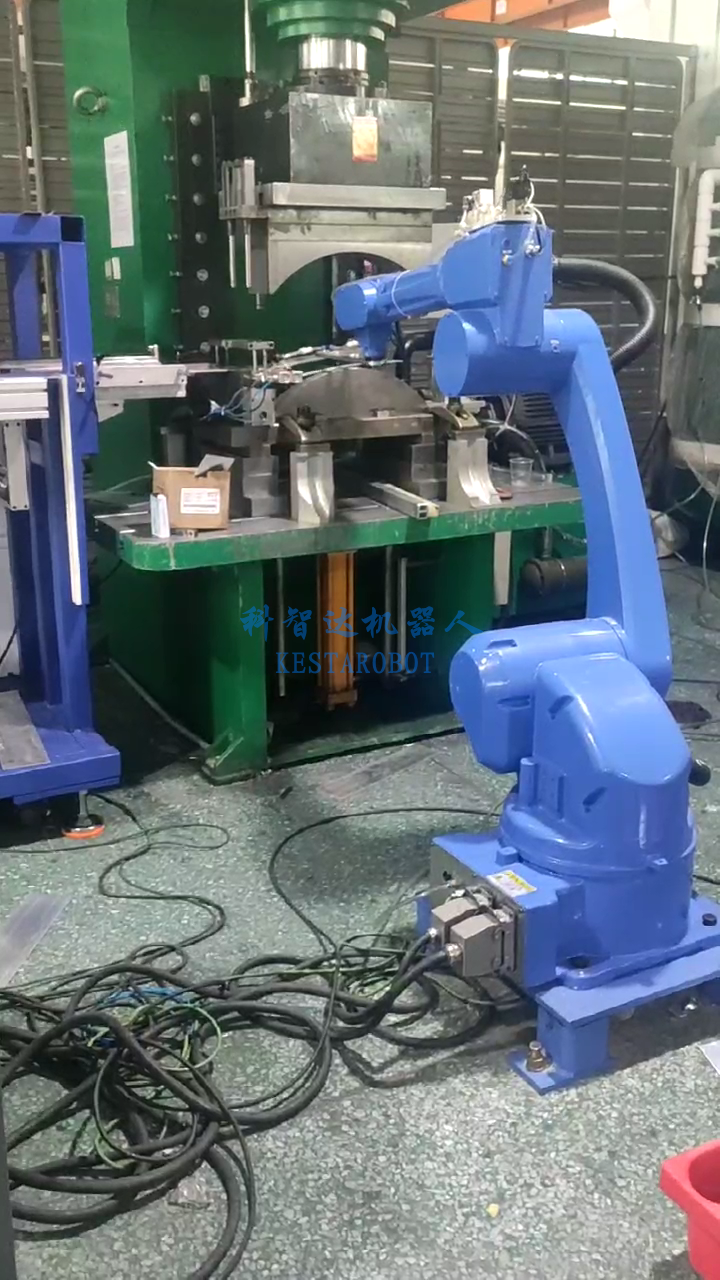 沖壓機(jī)器人多少錢一臺(圖4)