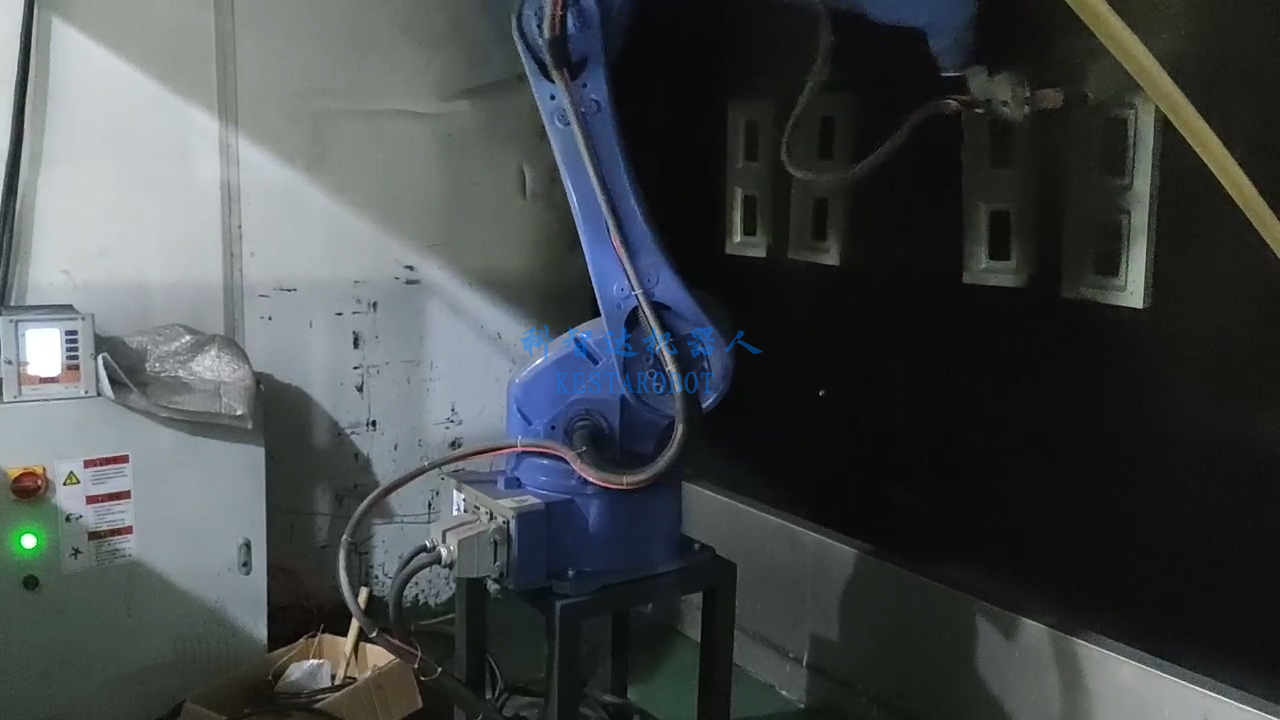 跟蹤噴粉機器人（游戲機左右側(cè)板）(圖3)